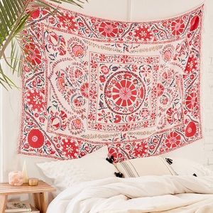 UO Zellie Tapestry